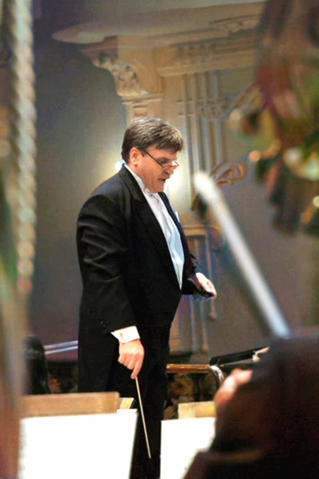 Роман Моисеев дирижирует Вторую симфонию С.В.Рахманинова. Хабаровск 2013