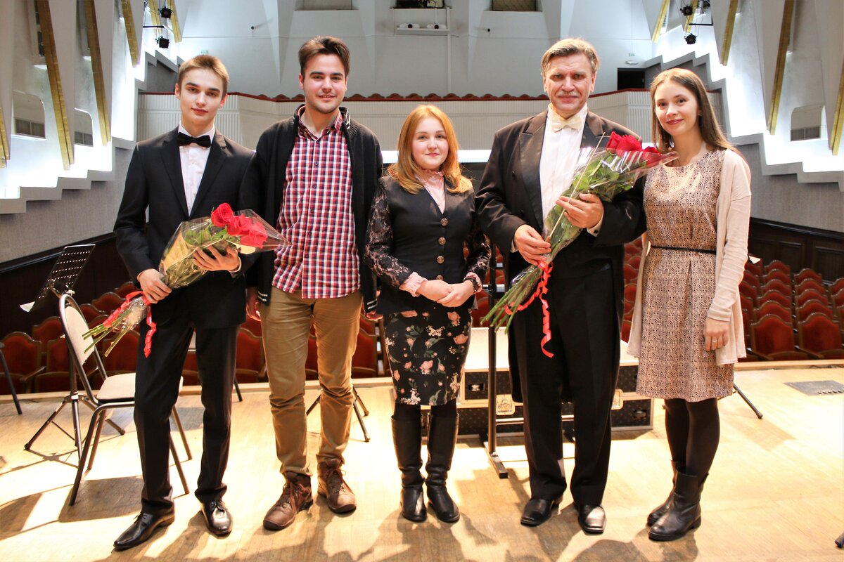 Роман Моисеев со студентами Музыкальной академии