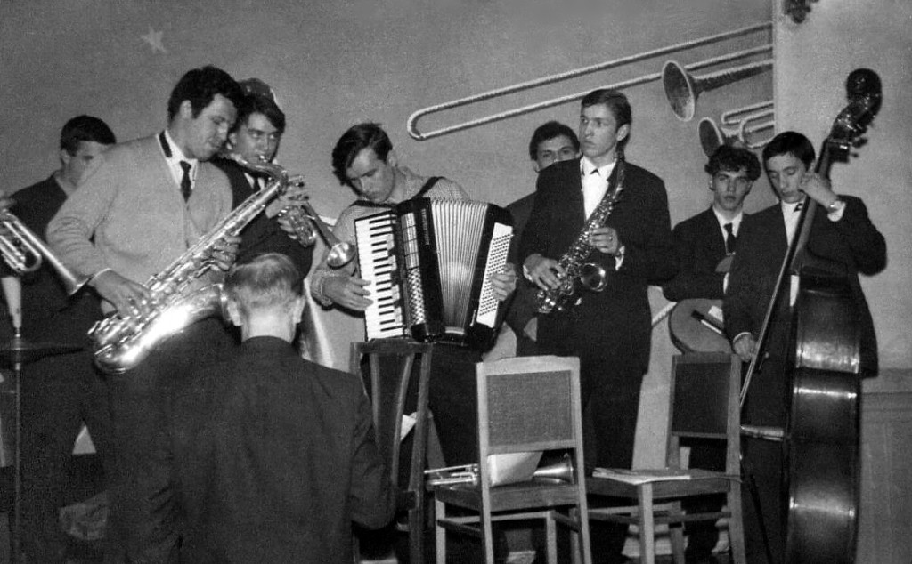 Эстрадный оркестр клуба Октябрьского трамвайного депо. 60-е годы
